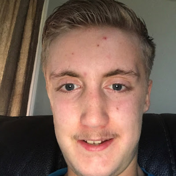 Meet your Posher, Chris - Picture 1 of 1